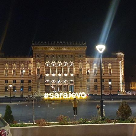 Vijecnica Tuzlaks Apartments Sarajevo Bagian luar foto