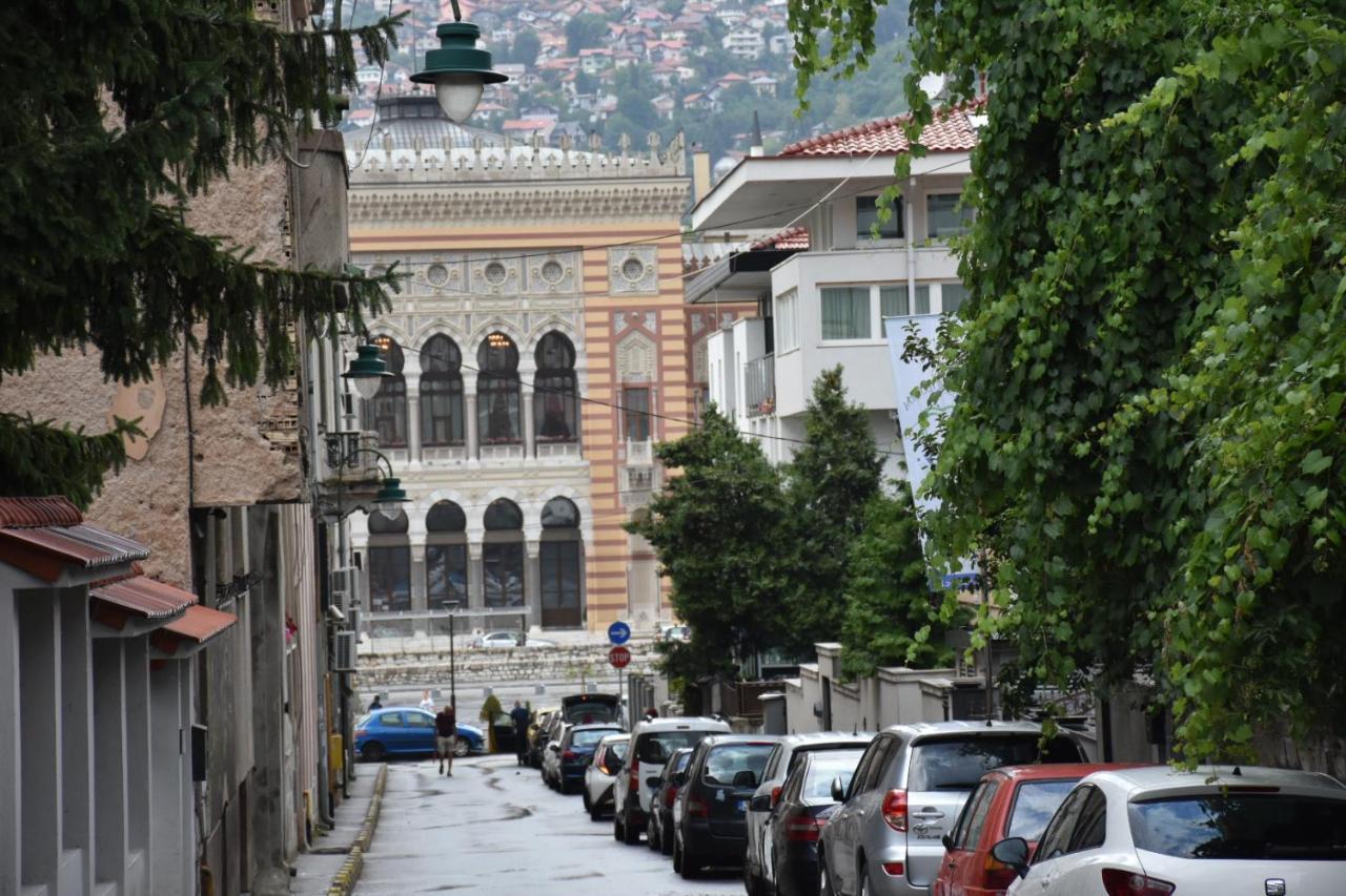 Vijecnica Tuzlaks Apartments Sarajevo Bagian luar foto